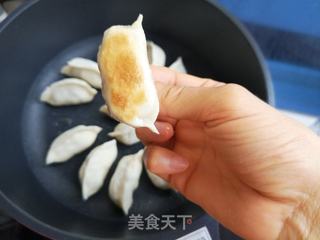 西葫芦鸡蛋煎饺的做法步骤:10
