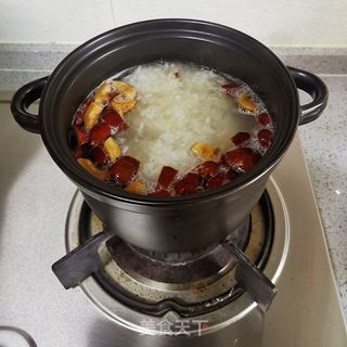 银耳红枣大米粥的做法步骤:5