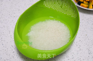 南瓜蒸米饭的做法步骤:3