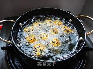 黑木耳豆腐素丸子的做法步骤:5