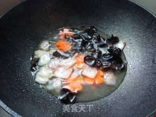 黑木耳豆腐素丸子的做法步骤:7