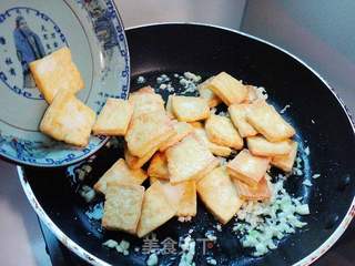 酱烧豆腐的做法步骤:4