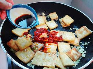 酱烧豆腐的做法步骤:5