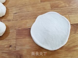 韭菜猪肉生煎包的做法步骤:7