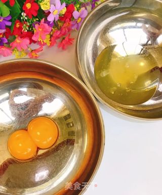 奶香鸡蛋饼的做法步骤:2