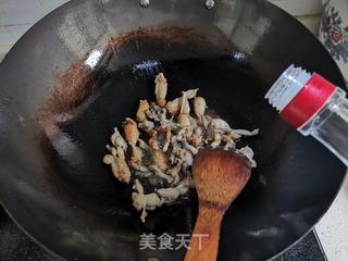 爆炒青蛙的做法步骤:5