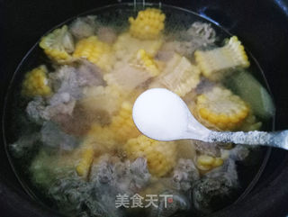 甜玉米老鸭汤的做法步骤:6