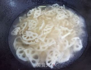 花香藕片汤的做法步骤:5