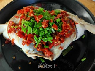剁椒鱼头的做法步骤:11