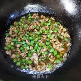 肉末蛋丝豆角拌面的做法步骤:8