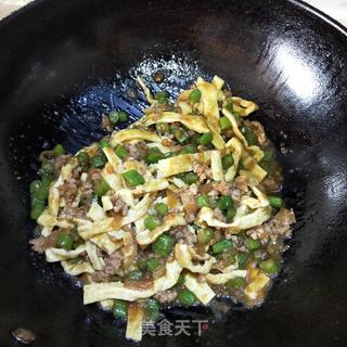 肉末蛋丝豆角拌面的做法步骤:12