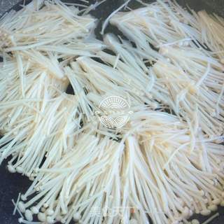凉拌金针菇菠菜的做法步骤:7