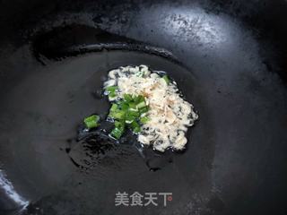 开胃剪刀面的做法步骤:3