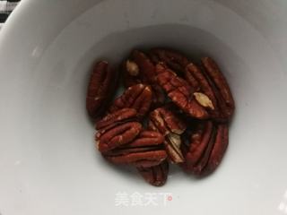 碧根果燕麦红枣花生米浆的做法步骤：1