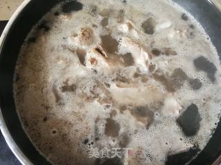 松茸排骨汤的做法步骤：5