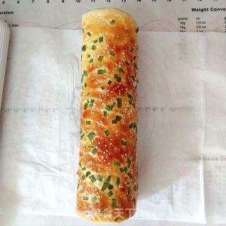松软咸香的肉松面包卷的做法步骤:16