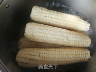 煮糯玉米的做法步骤:4