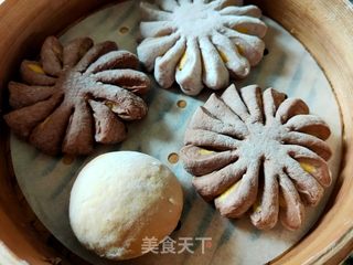 可可花朵馒头的做法步骤:18