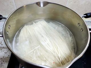 芝麻酱凉面的做法步骤:4