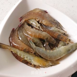 虾蒸粉丝的做法步骤:2