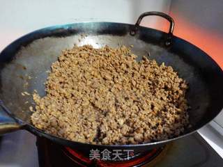 猪肉香辣酱的做法步骤:3