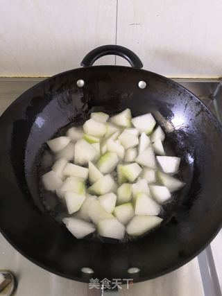 虾皮焖冬瓜的做法步骤：3