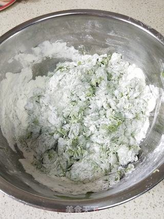 菠菜汁馄饨的做法步骤:2