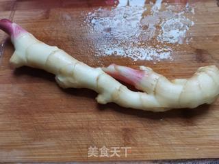 子姜烧鸡的做法步骤：1
