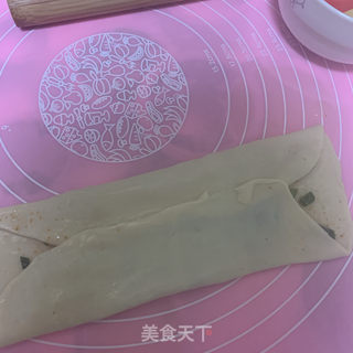 家常葱油饼的做法步骤：15
