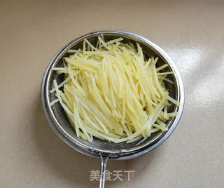 酸辣土豆丝的做法步骤:5