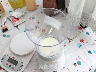 珍珠奶茶草莓冻的做法步骤:4