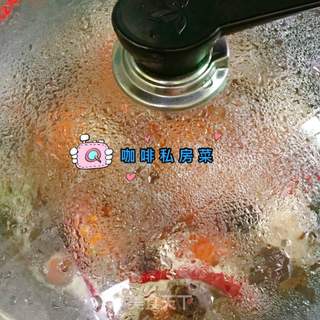 香菇焖鸡翅的做法步骤:9