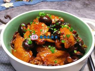 香菇焖鸡翅的做法步骤:12