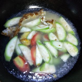 鸡蛋丝瓜汤面的做法步骤:8