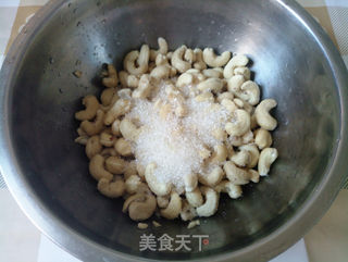 糖霜腰果(空气炸锅版)的做法步骤:2