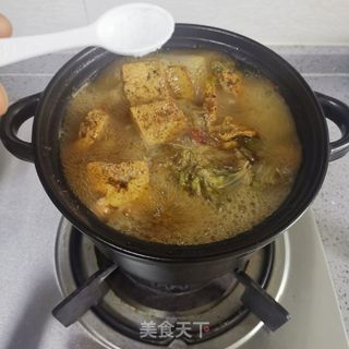 白菜炖豆腐的做法步骤:7