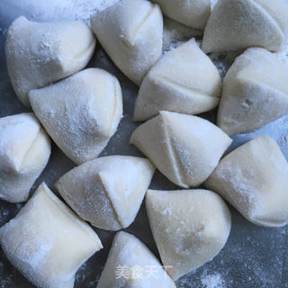美味韭菜鸡蛋盒子的做法步骤：7