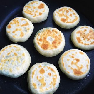 美味韭菜鸡蛋盒子的做法步骤：12