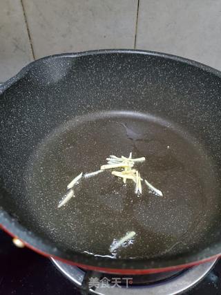 红菇肉羹的做法步骤:3