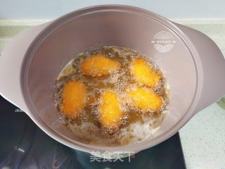 金沙鸡翅的做法步骤:9