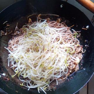 荞麦面拌绿豆芽的做法步骤:6