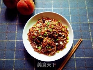 荞麦面拌绿豆芽的做法步骤:9