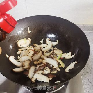 香菇炒青菜的做法步骤：5