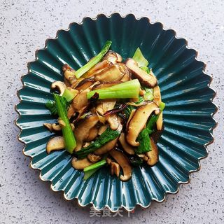香菇炒青菜的做法步骤:7