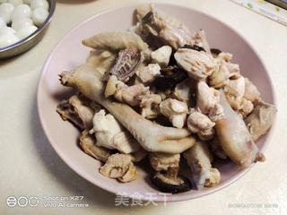 鹌鹑蛋焖鸡肉的做法步骤:5