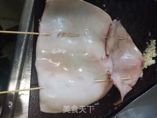 轰炸鱿鱼的做法步骤:2