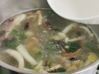 快手菌菇海参汤的做法步骤:8