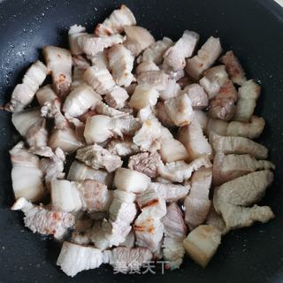 虎皮蛋红烧肉的做法步骤:4
