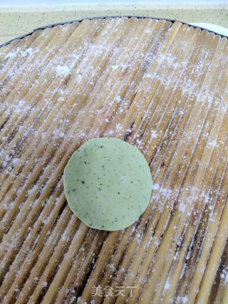 莲藕菠菜水饺的做法步骤:6