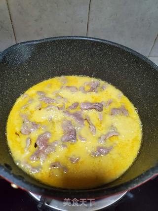 金汤酸菜牛肉的做法步骤:9